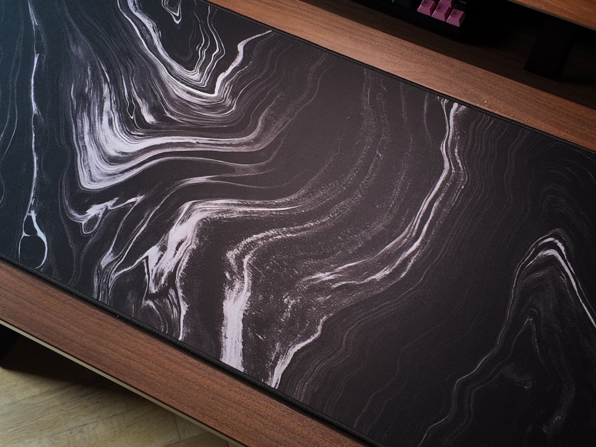 MARBLE BLACK